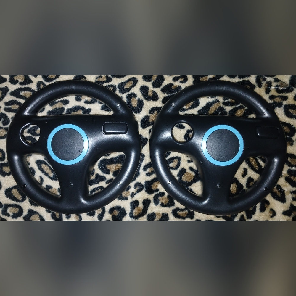 2 x Mario Kart Steering Wheels for Nintendo Wii & Wii U  (BLACK)